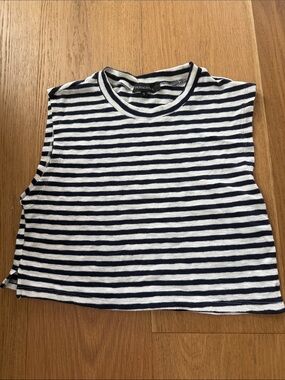 Navy and white striped knit sleeveless top S | coastal, beach, lounge,